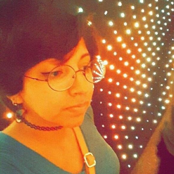 Meet your Posher, Jocelyn - Picture 1 of 1